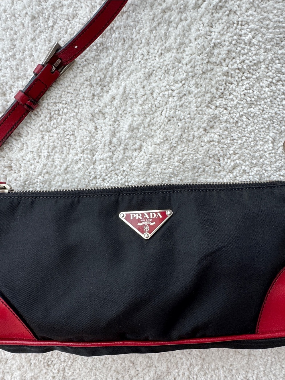 Prada Black and Red Leather-Trim Shoulder Bag - Picture 4 of 15